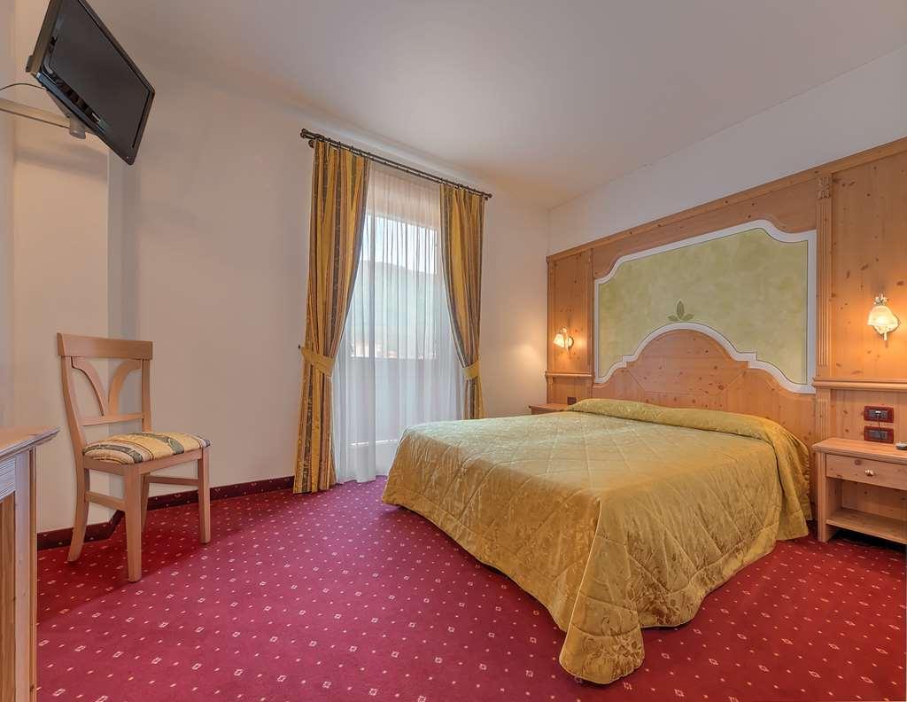 Hotel Garni La Vigna San Michele all'Adige Room photo